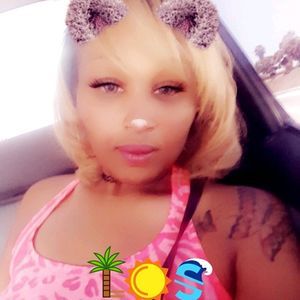 Meet your Posher, Mia